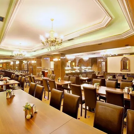 Grand Ant Hotel