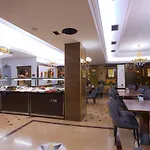 Grand Ant Hotel 3*