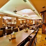 Grand Ant Hotel