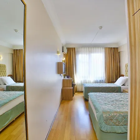 Отель Grand Ant 3*