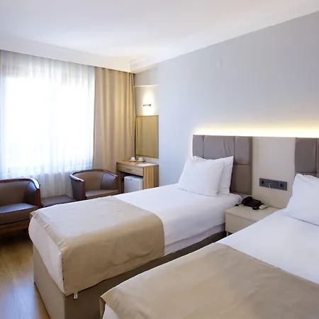 Отель Grand Ant 3*