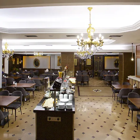Grand Ant Отель 3*