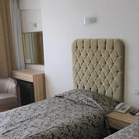 Grand Ant Hotel